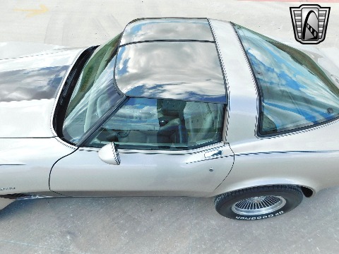 1982 Chevrolet Corvette image 30