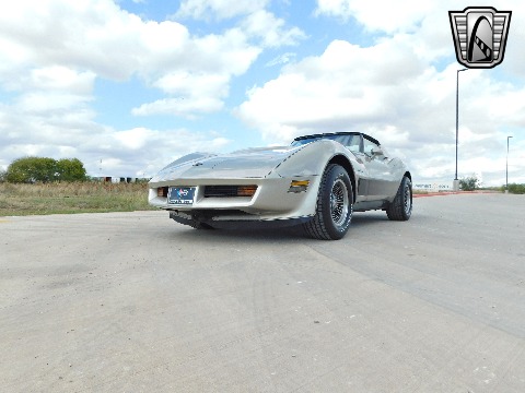 1982 Chevrolet Corvette image 5