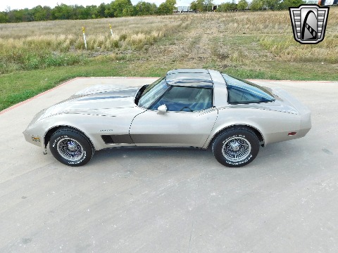 1982 Chevrolet Corvette image 6