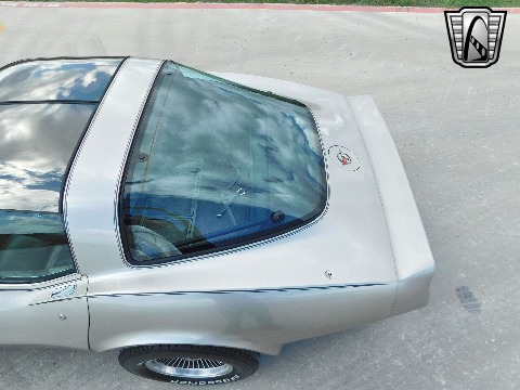 1982 Chevrolet Corvette image 33