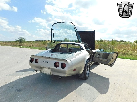 1982 Chevrolet Corvette image 65