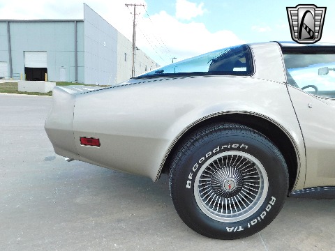 1982 Chevrolet Corvette image 40