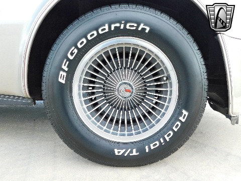 1982 Chevrolet Corvette image 54