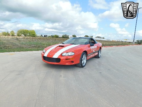 1999 Chevrolet Camaro image 4