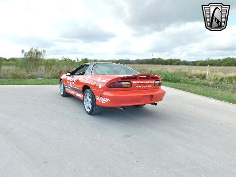 1999 Chevrolet Camaro image 10