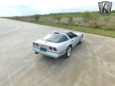 1989 Chevrolet Corvette image 15