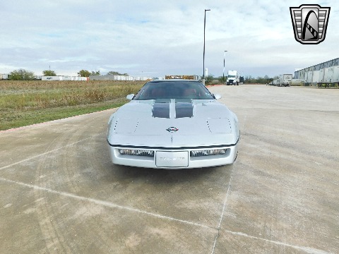1989 Chevrolet Corvette image 25