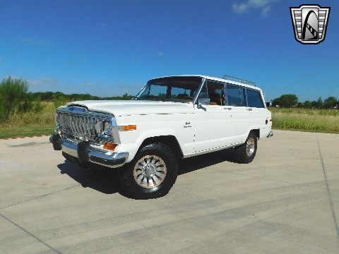 1985 Jeep Grand Wagoneer image 4