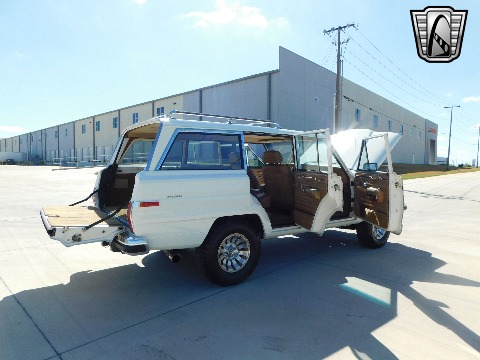 1985 Jeep Grand Wagoneer image 65