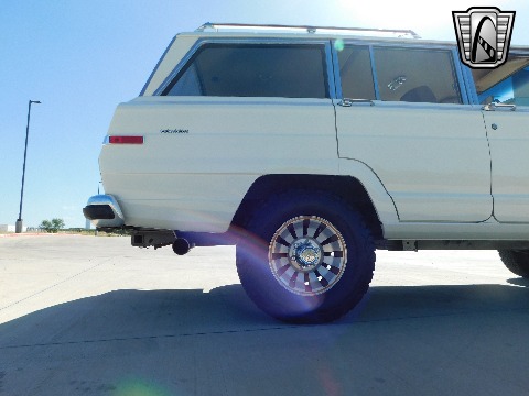 1985 Jeep Grand Wagoneer image 41