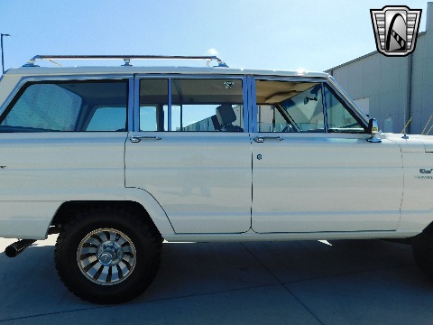 1985 Jeep Grand Wagoneer image 43