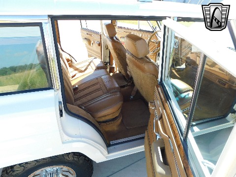 1985 Jeep Grand Wagoneer image 97
