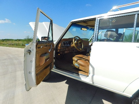 1985 Jeep Grand Wagoneer image 73