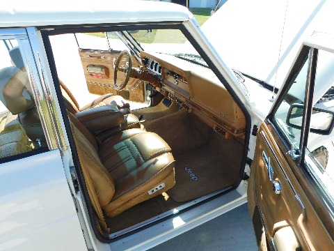 1985 Jeep Grand Wagoneer image 102