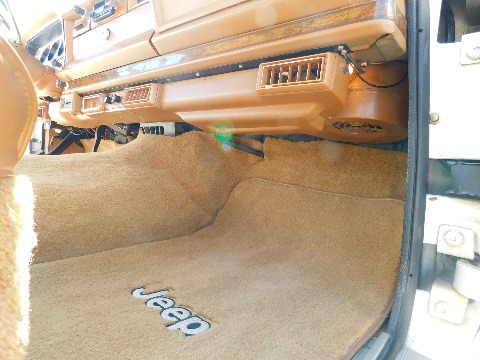 1985 Jeep Grand Wagoneer image 103