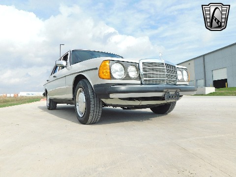 1978 Mercedes-Benz 300D image 55