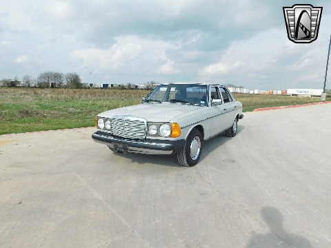 1978 Mercedes-Benz 300D image 4