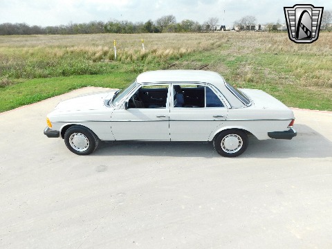 1978 Mercedes-Benz 300D image 6