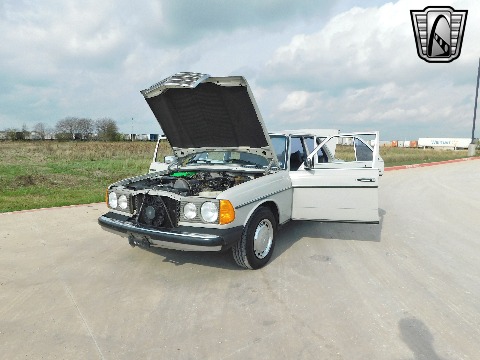 1978 Mercedes-Benz 300D image 61