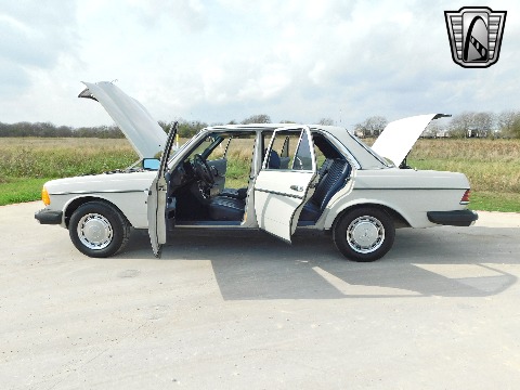 1978 Mercedes-Benz 300D image 62