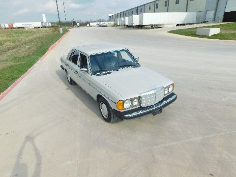 1978 Mercedes-Benz 300D image 21