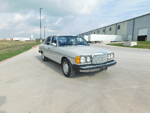 1978 Mercedes-Benz 300D image 22