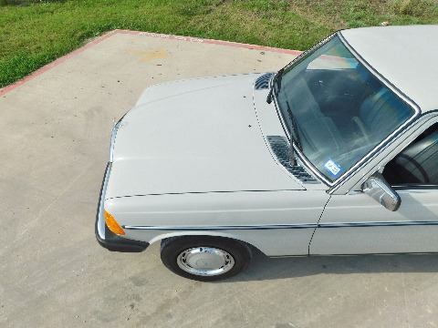 1978 Mercedes-Benz 300D image 27