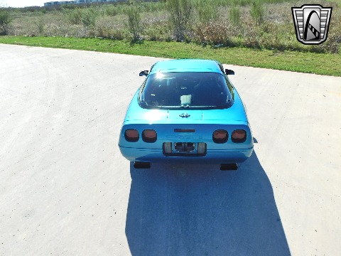 1994 Chevrolet Corvette image 11