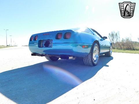 1994 Chevrolet Corvette image 16
