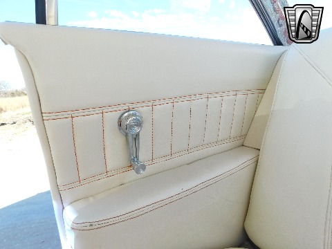 1960 Chevrolet Impala image 140