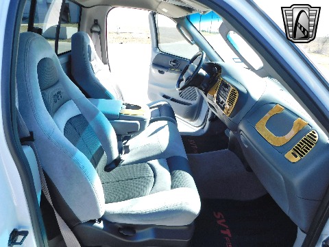 2002 Ford F150 image 109