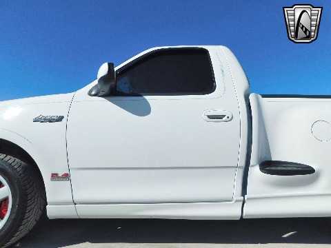 2002 Ford F150 image 32