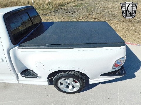 2002 Ford F150 image 33