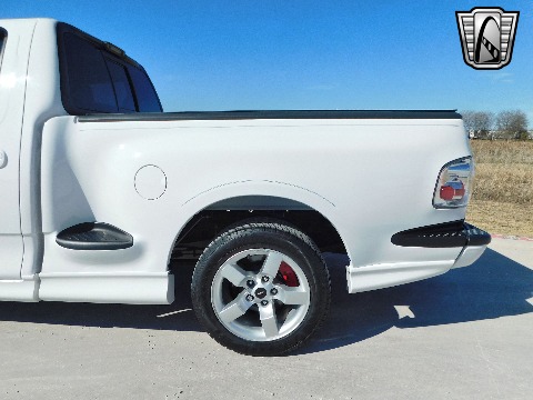 2002 Ford F150 image 34