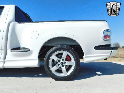 2002 Ford F150 image 35