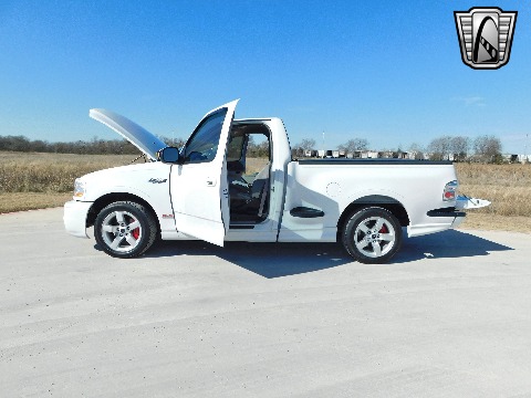 2002 Ford F150 image 65