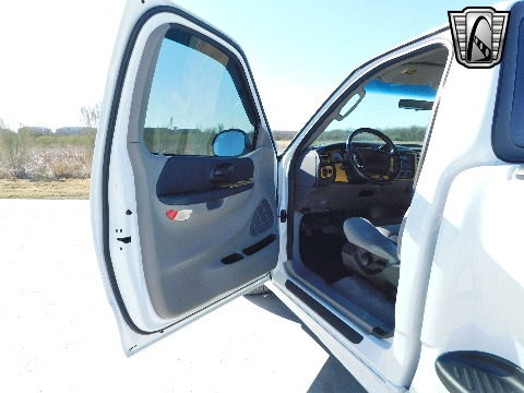 2002 Ford F150 image 94