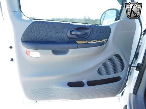 2002 Ford F150 image 95