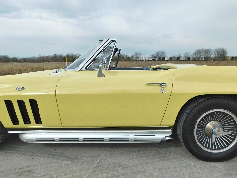 1966 Chevrolet Corvette image 31