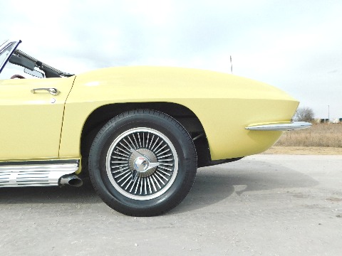 1966 Chevrolet Corvette image 35
