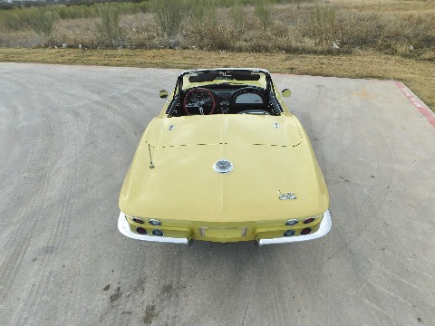 1966 Chevrolet Corvette image 12
