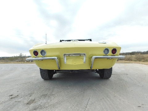 1966 Chevrolet Corvette image 14