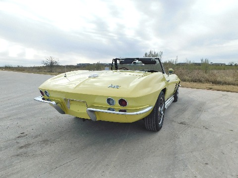 1966 Chevrolet Corvette image 16