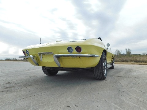 1966 Chevrolet Corvette image 17
