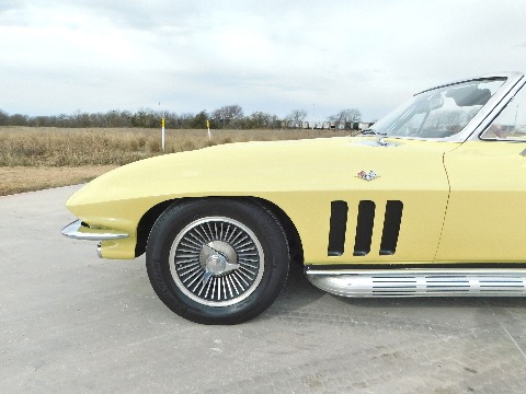 1966 Chevrolet Corvette image 28