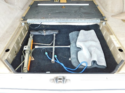 1989 Volvo 240 Wagon image 74