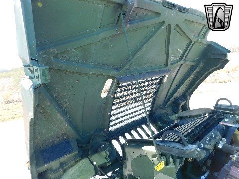 2002 AM General M1123 image 82