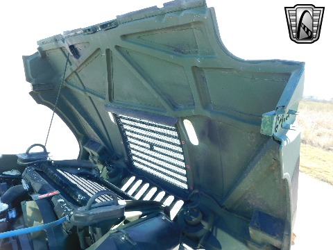 2002 AM General M1123 image 83