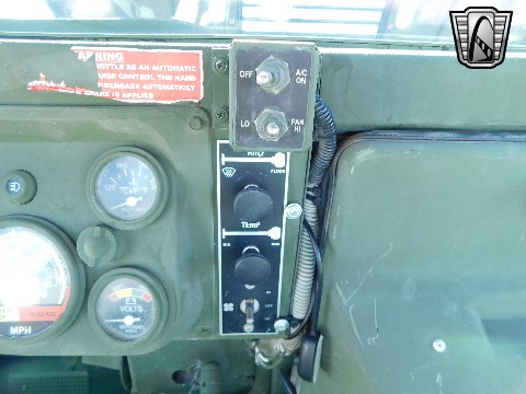 2002 AM General M1123 image 113