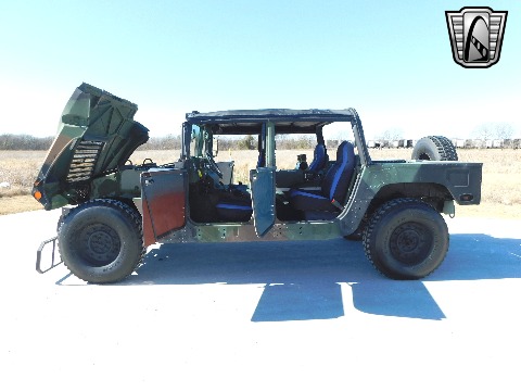 2002 AM General M1123 image 63